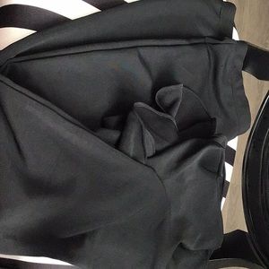 Cute Pants With Open Pleat Legs.